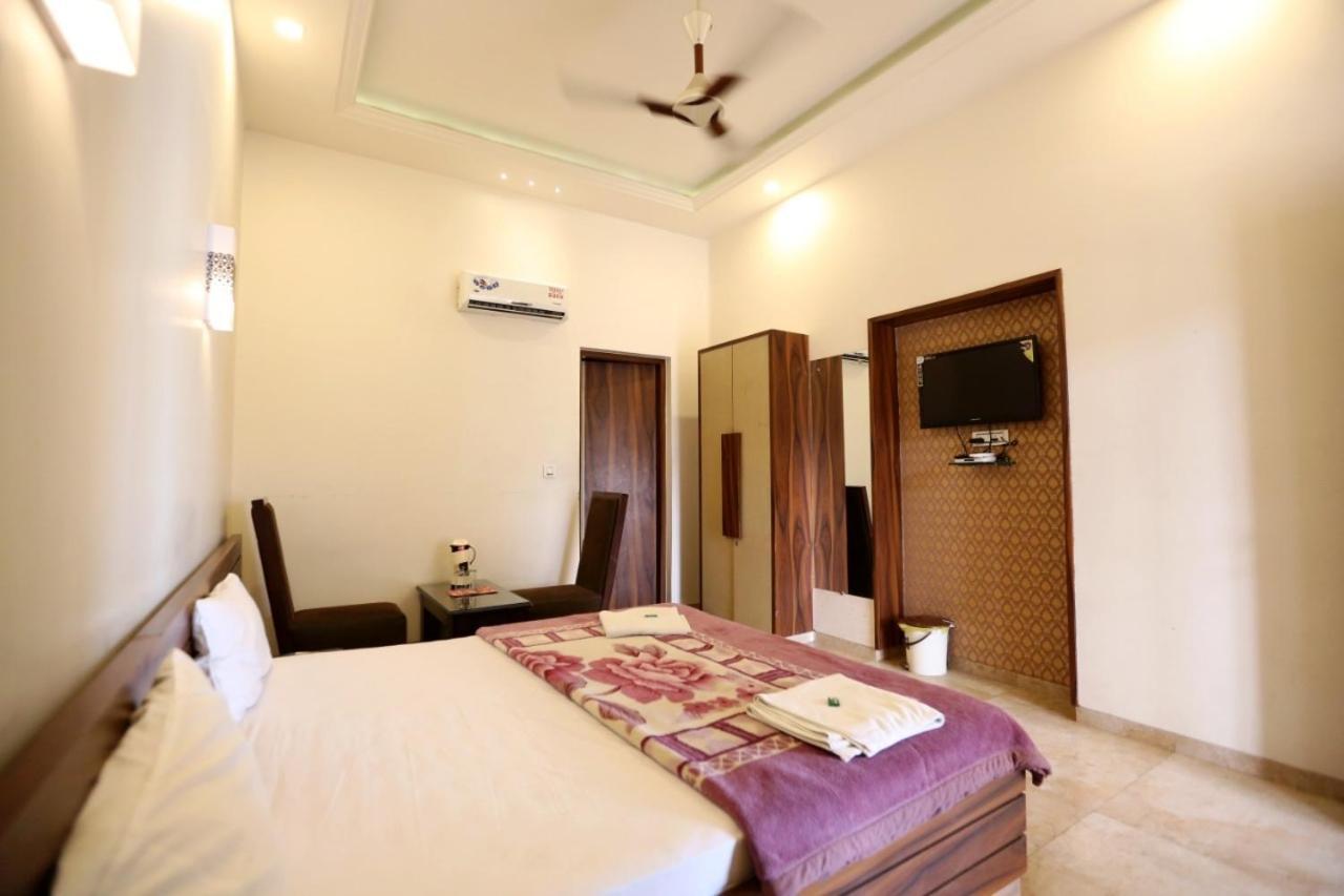 Kamay The Kohinoor Palace - A Heritage Hotel Faizābād 外观 照片